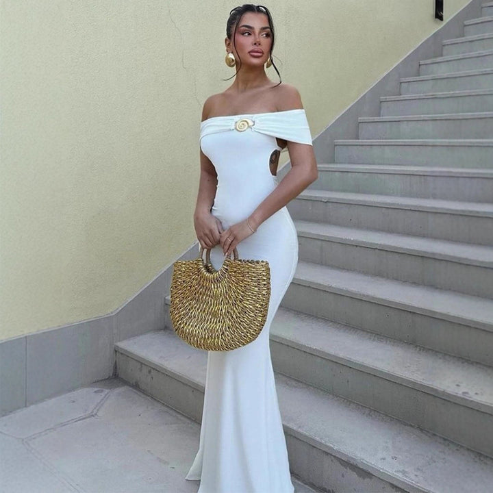 Dame Elegant Offshoulder Maxikjole med dekorativt gull-detall Skjora