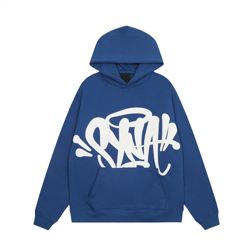 Dame hoodie med kreativ graffiti-design og praktiske kengurulommer Skjora