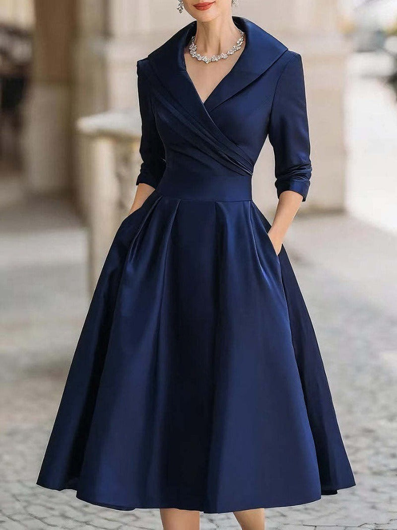 Kvinne elegant omslagskjole med peplum og praktiske lommer Skjora