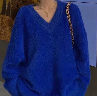 Damer Fluffy V-hals genser laget av Mohair Skjora