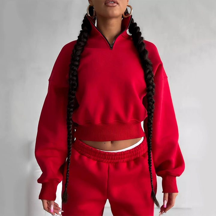 Kvinnen's sporty sweatshirt med høy krage og komfortable joggers Skjora