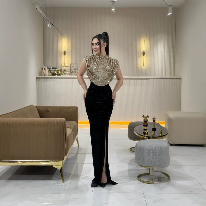 Kvinnens Glamorous Maxi Kjole med Glitrende Topp og Figurformende Skjæring Skjora