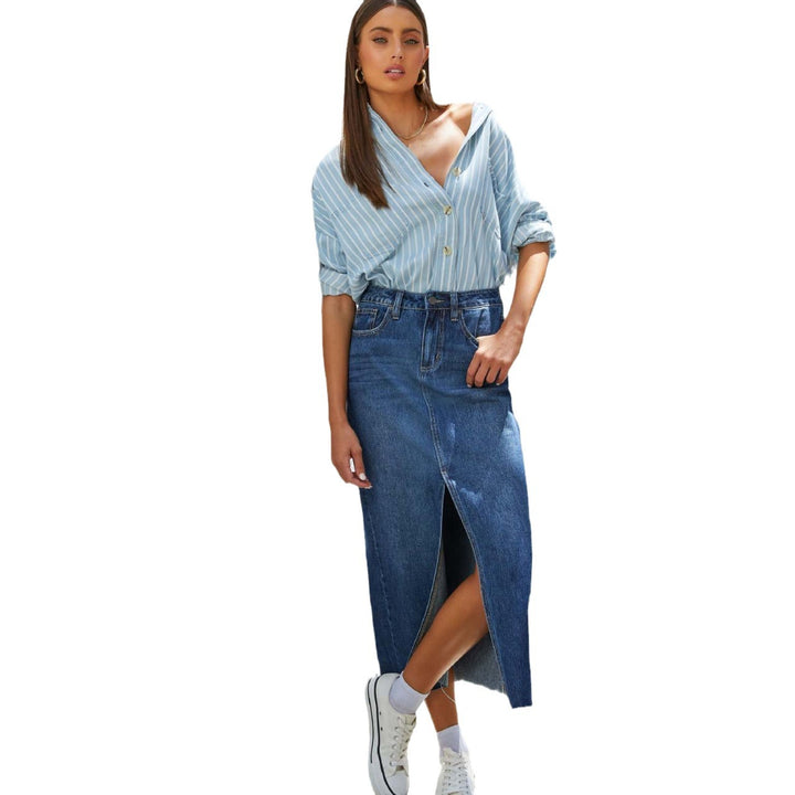 Kvinne høyhælte denim midt skjørt med sideslitt og frynsete kanter Skjora