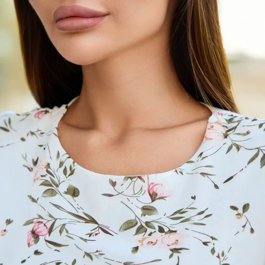 Dame Midi-kjole med blomsterdesign og flytende snitt Skjora