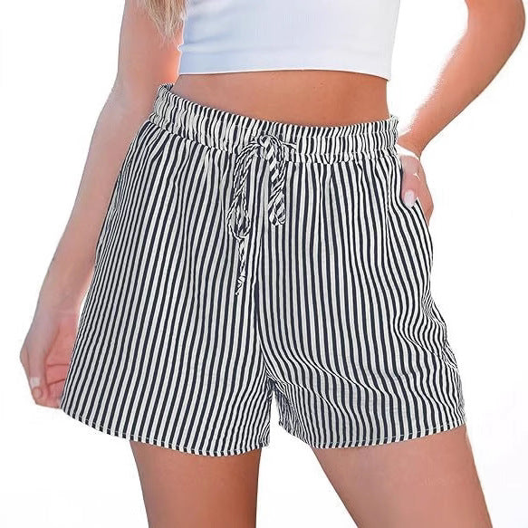 Dame casual shorts med elastisk midjebånd og stripete design Skjora