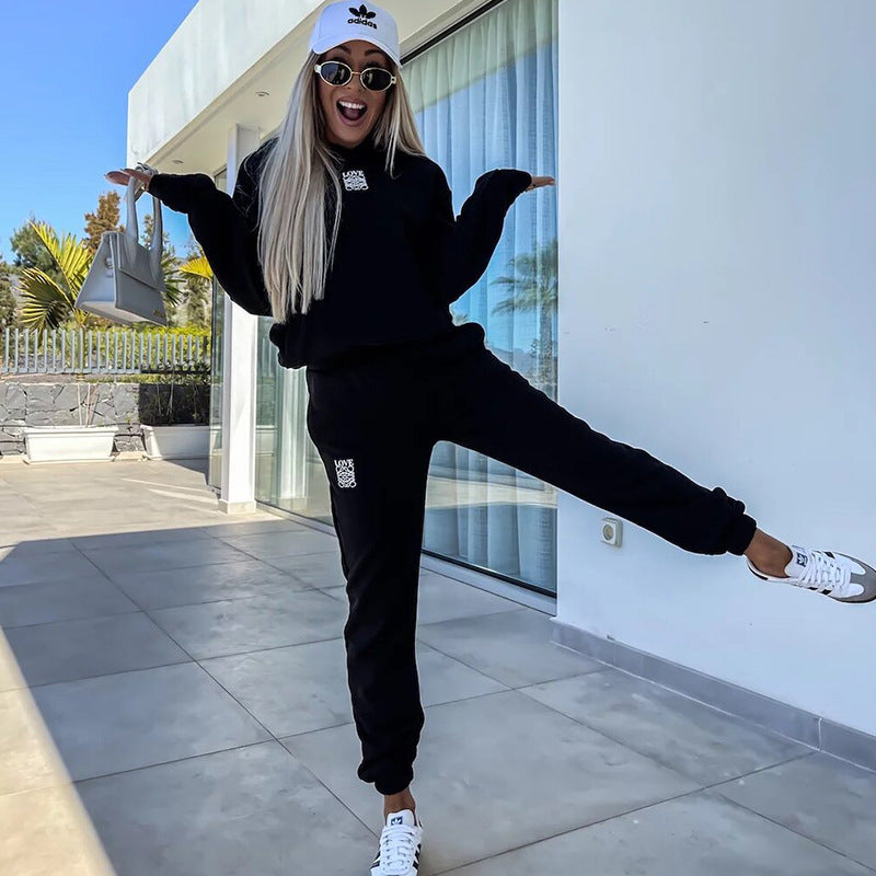 Dame sporty loungewear-set med hette og elastiske mansjetter Skjora