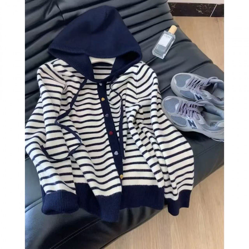 Dame hoodie cardigan med stripete design Skjora