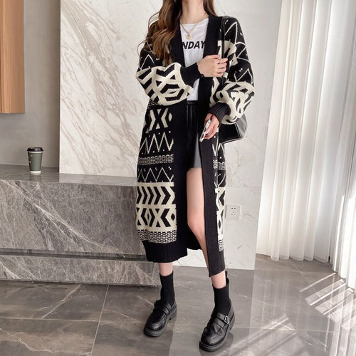 Damer fashionabel strikket cardigan med geometrisk design og løs passform Skjora