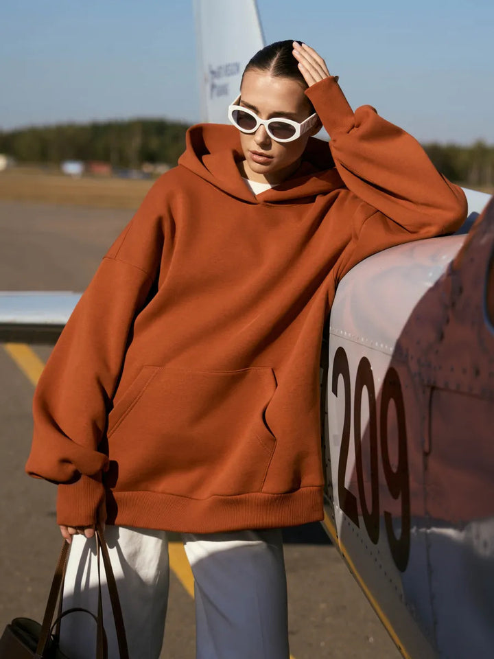 Dames oversized hoodie met volumineuze mouwen en geïntegreerde kangoeroezak Skjora