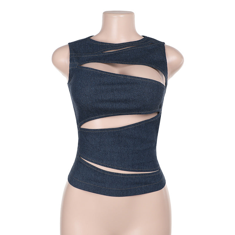 Dame figurtilpasset denim-top med asymmetriske cut-outs og stilig design Skjora