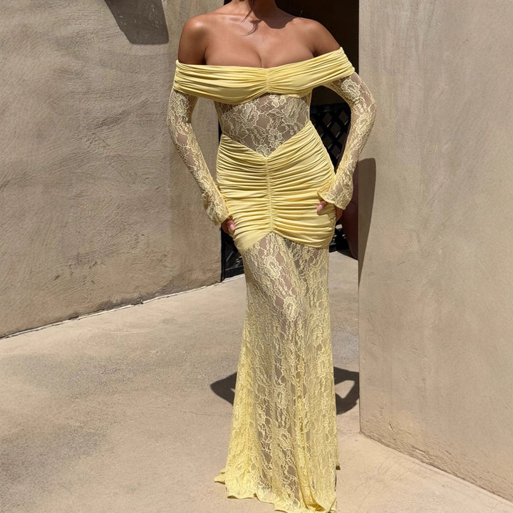 Dame Elegant spiss maxikjole med elegant off-shoulder design og rynker Skjora