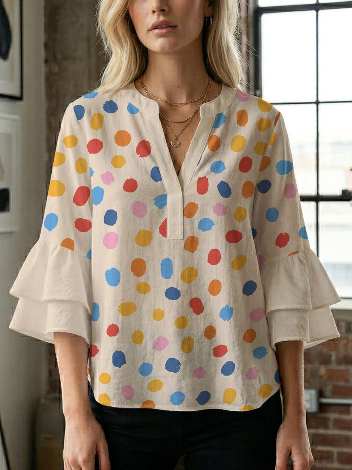 Dame bluseskjorte med voluminøse ermer og kreativt trykkdesign Skjora