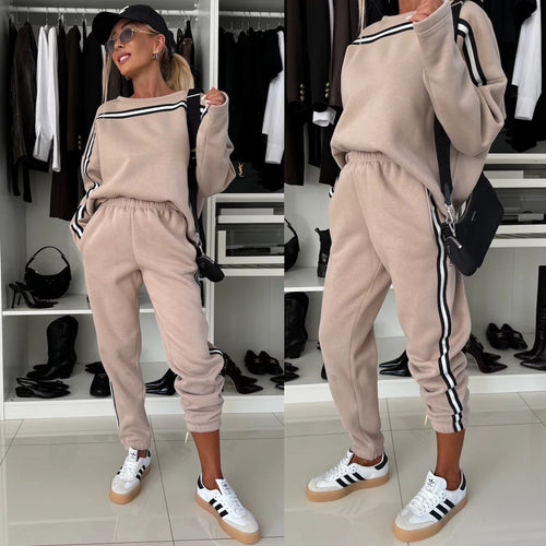 Kvinnelig sporty loungewear dress med elegant snitt og høy midje Skjora