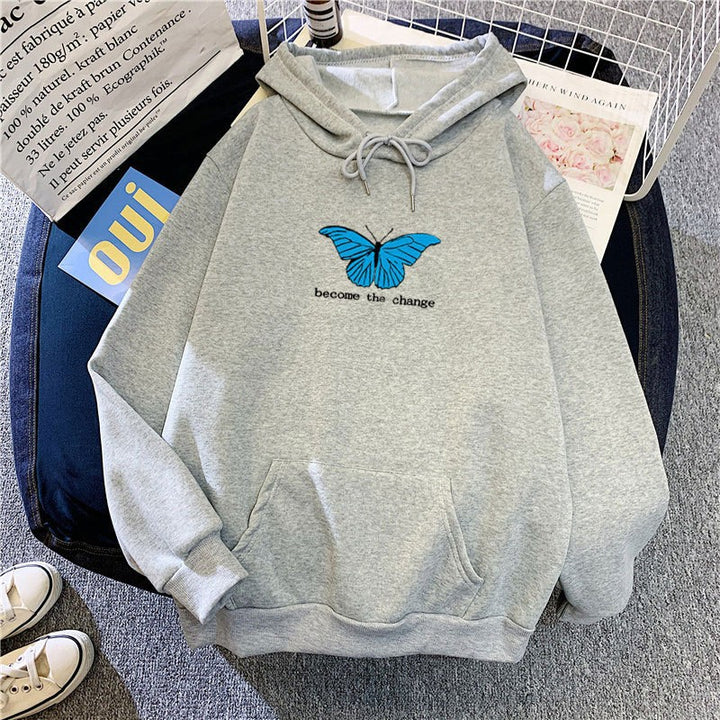 Dame hoodie med kort snitt og unikt sommerfuglmotiv Skjora