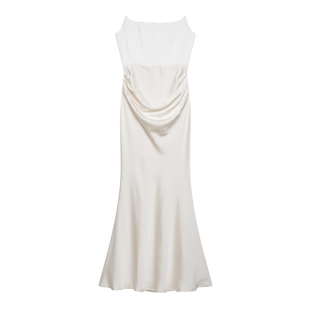 Dame lang satin aften kjole med elegant drapering Skjora