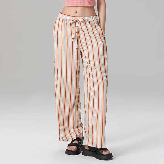 Dame avslappet maxi-shorts med justerbar linning og moderne stripemønster Skjora