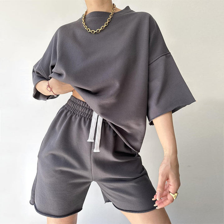 Kvinne Casual Oversized Fritidssett med Kortermet Topp og Løse Shorts Skjora