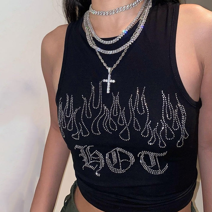 Dame Crop-Top med iøynefallende flammemotiv og glitrende aksenter Skjora