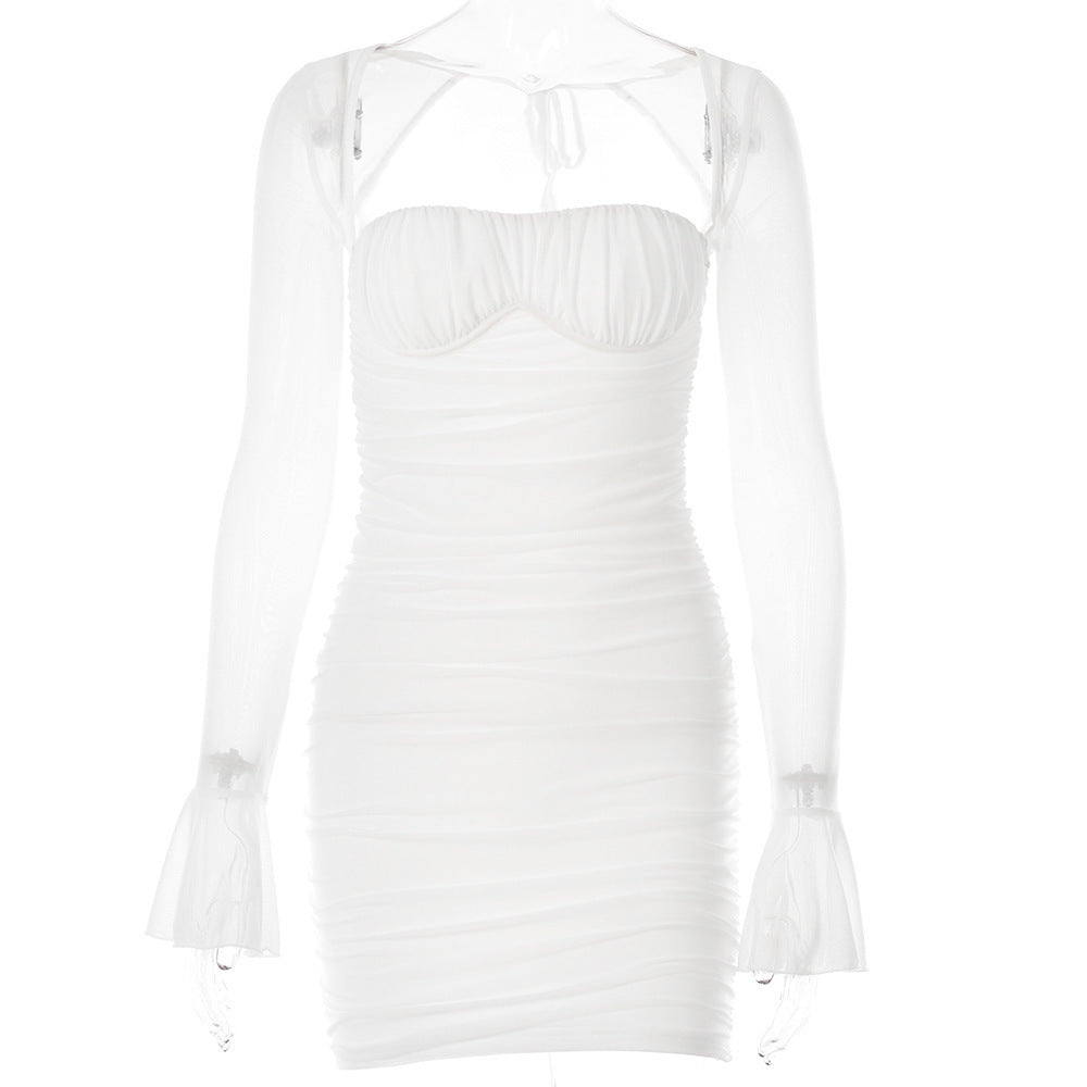 Dame Mini-kjole med transparente ermer og raffinert snitt Skjora