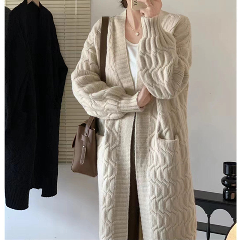 Kvinnelig chunky strikket cardigan med lommer og V-hals Skjora