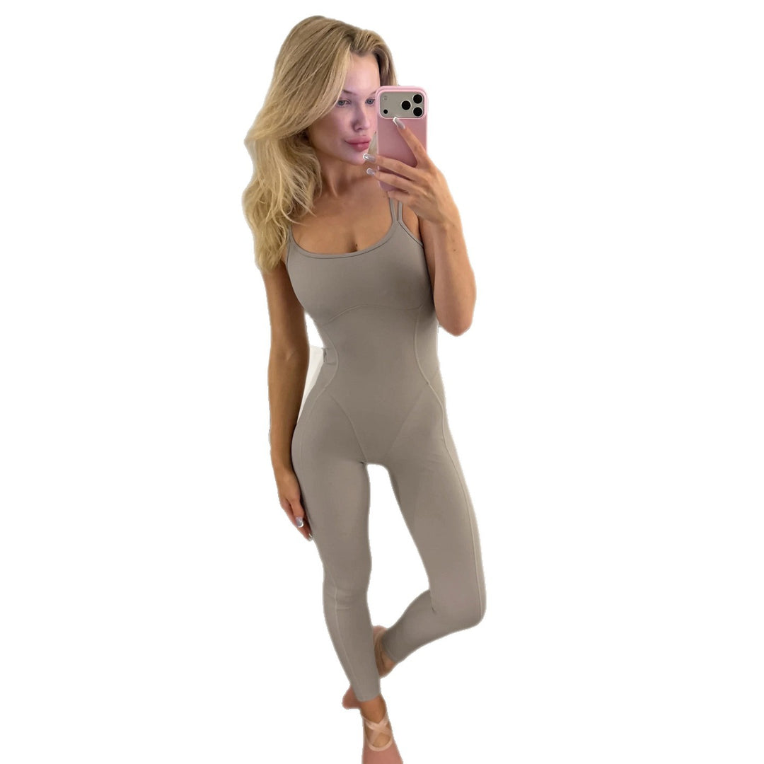 Dame Sporty jumpsuit med justerbare skuldre og tettsittende snitt Skjora
