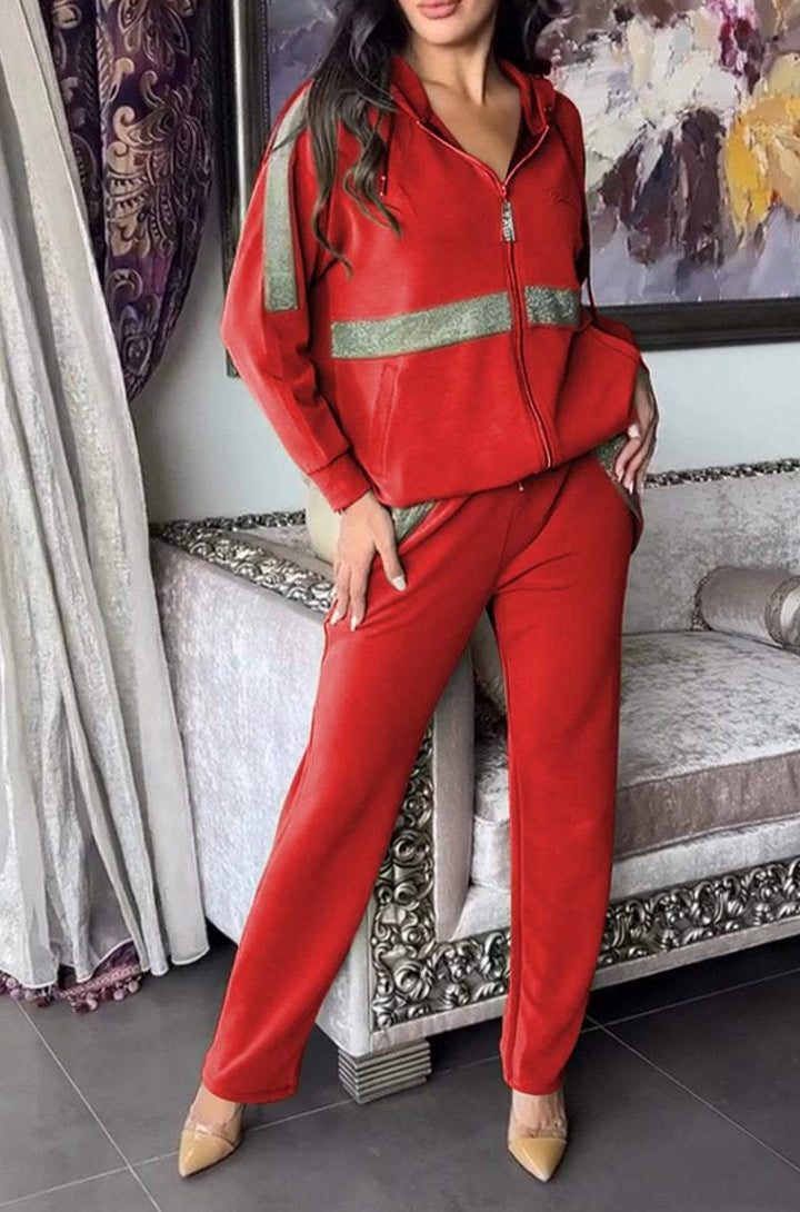 Women's relaxed tracksuit set with a stylish cut and practical pockets Skjora