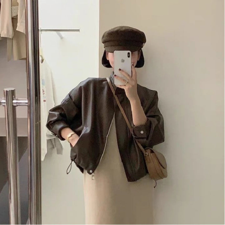 Dame lærjakke med oversized snitt og moderne detaljer Skjora