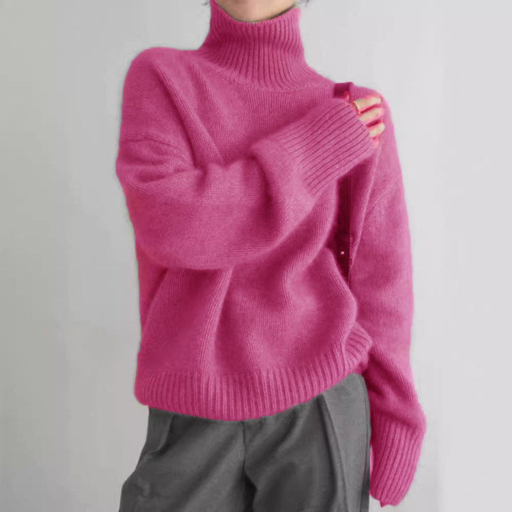 Kvinnes cashmere rullehalsgenser med løs passform og elegant tekstur Skjora