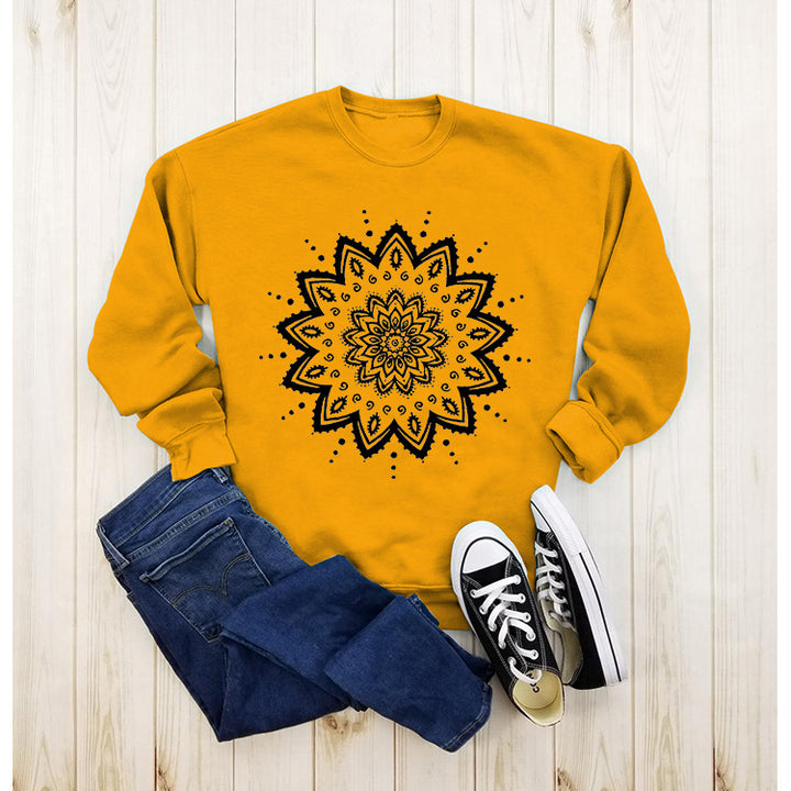Kvinne sweatshirt med kreativ mandala design og avslappet snitt Skjora