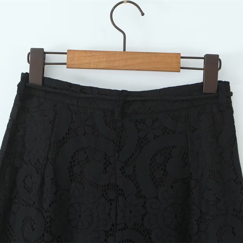 Dame bred topp buks med elegant snitt og luksuriøst design Skjora