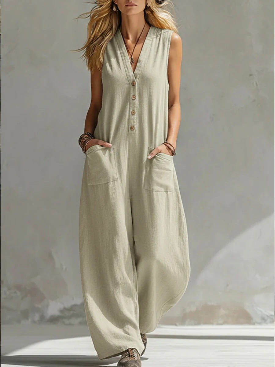 Dame jumpsuit med dyp V-halsing og praktiske lommer Skjora