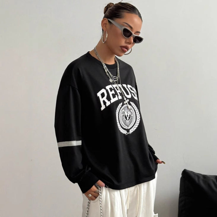 Kvinne Oversized Sweatshirt med Bred Skrift og Dekorative Detaljer Skjora
