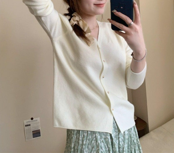 Dame finstrikket cardigan med knappestolpe Skjora
