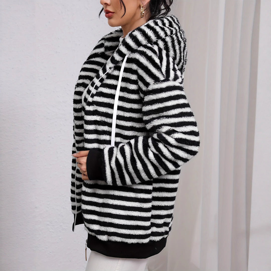 Kvinnenes koselige cardigan med kontrasterende striper Skjora