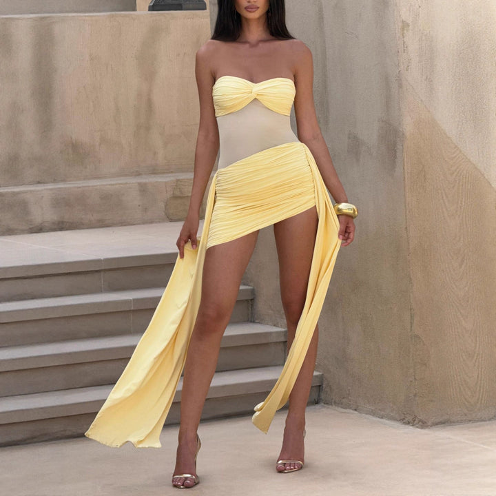 Dame Bodycon Minikjole med innovativt omslagdesign og uttakbare stropper Skjora