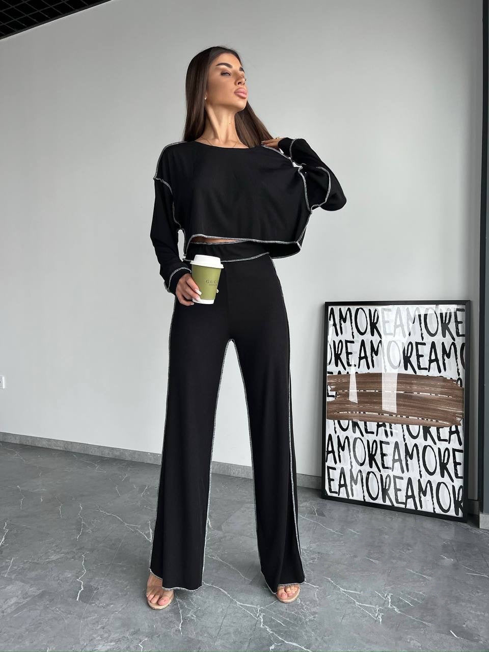 Dame Casual Lounge Set med Crop Top og Vide Bukser Skjora