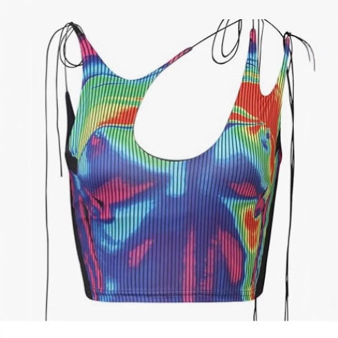 Dame sporty crop-top med asymmetrisk design og fine snøringdetaljer Skjora
