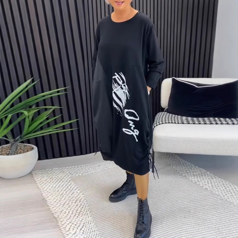 Kvinne Oversized Hoodie Kjole med Sidelommer og Grafisk Trykk Skjora