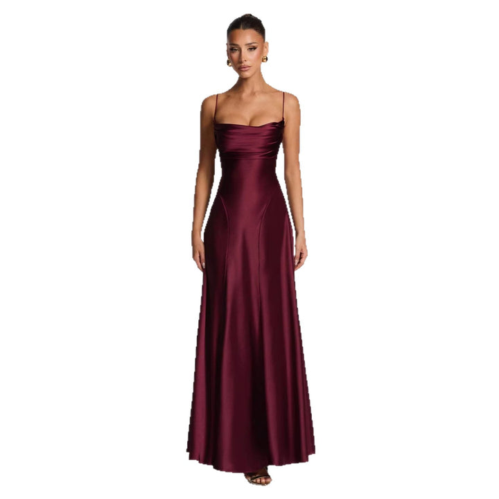 Dame Elegant Maxi Kjole med Sofisticated Spaghetti Stropper og Flytende Satin Skjora