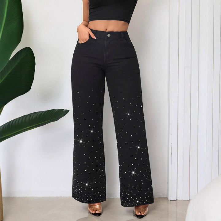 Kvinne High-Waist Jeans med glitrende rhinestones og bred cut Skjora