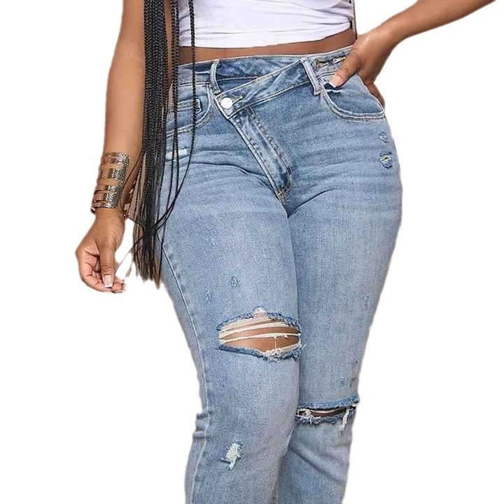 Kvinnenes høyhals boyfriend-jeans med frynsehem og casual brukt utseende Skjora