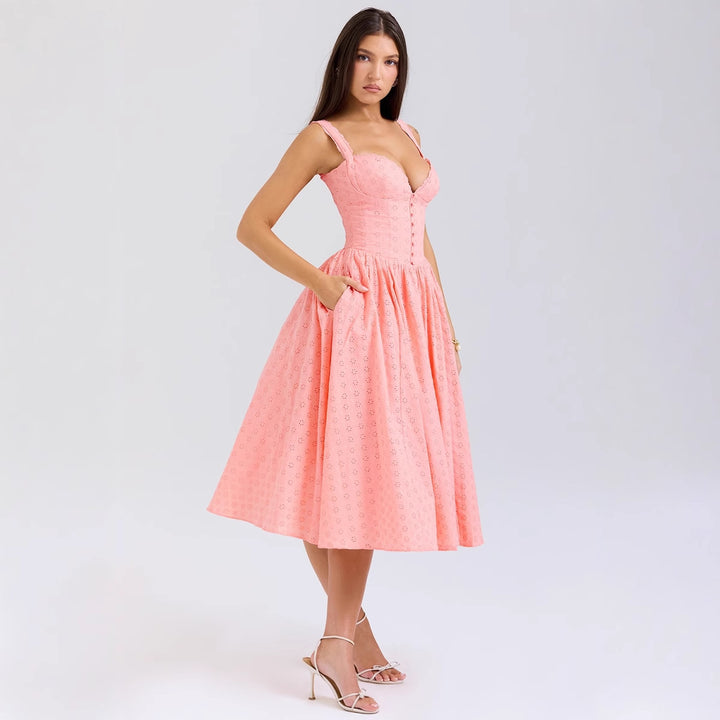 Kvinnenes A-linje kjole med peplum og blonderapplikasjoner Skjora