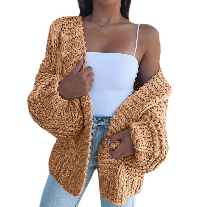 Kvinnens chunky strikket cardigan med oversized passform og avslappet design Skjora