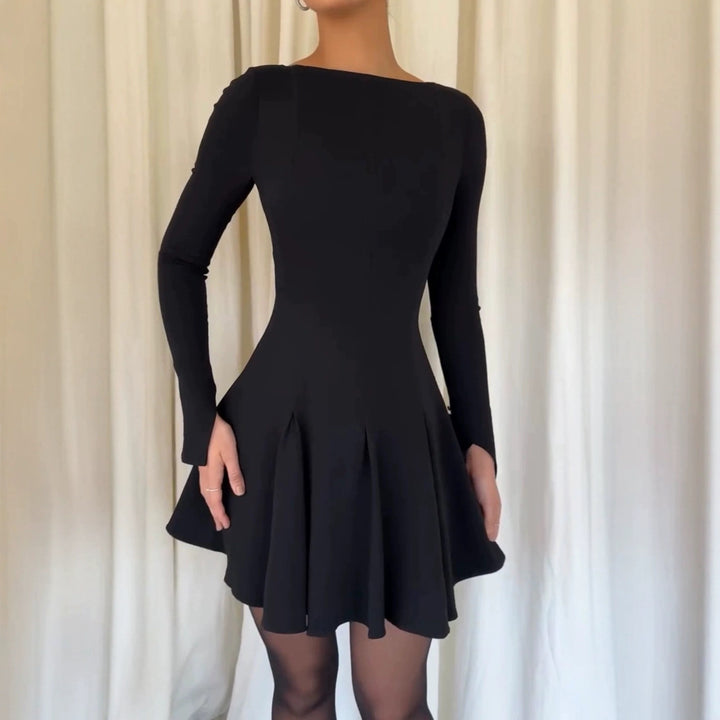 Damer Elegant Mini Kjole med Uten Ermer Design og Svingende Kant