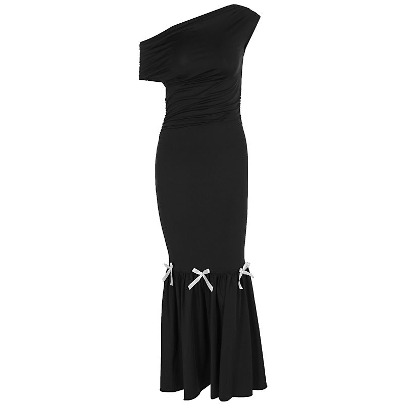 Dame Elegant Maxikjole med asymmetrisk One-Shoulder Design og lekne volangdetaljer Skjora