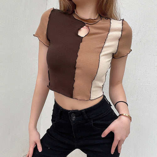 Dame cropped T-skjorte med unikt cut-out-design og kontrastsømmer Skjora