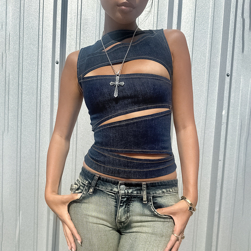Dame figurtilpasset denim-top med asymmetriske cut-outs og stilig design Skjora