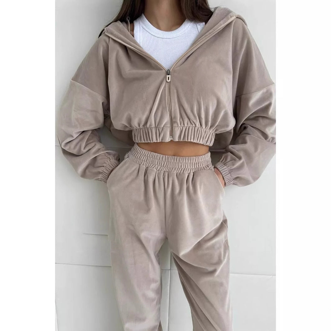 Kvinne sporty velour jakke med elastisk midje og stor krage Skjora