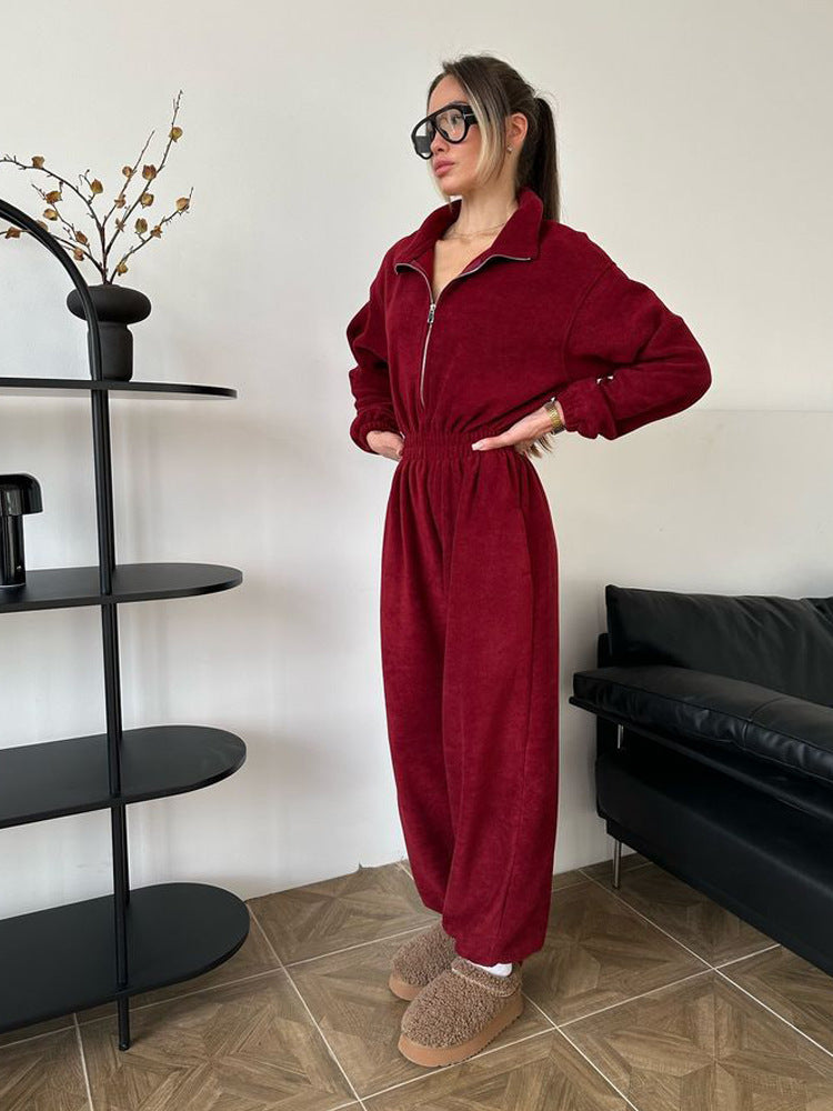 Kvinners avslappede fleece jumpsuit med glidelås Skjora