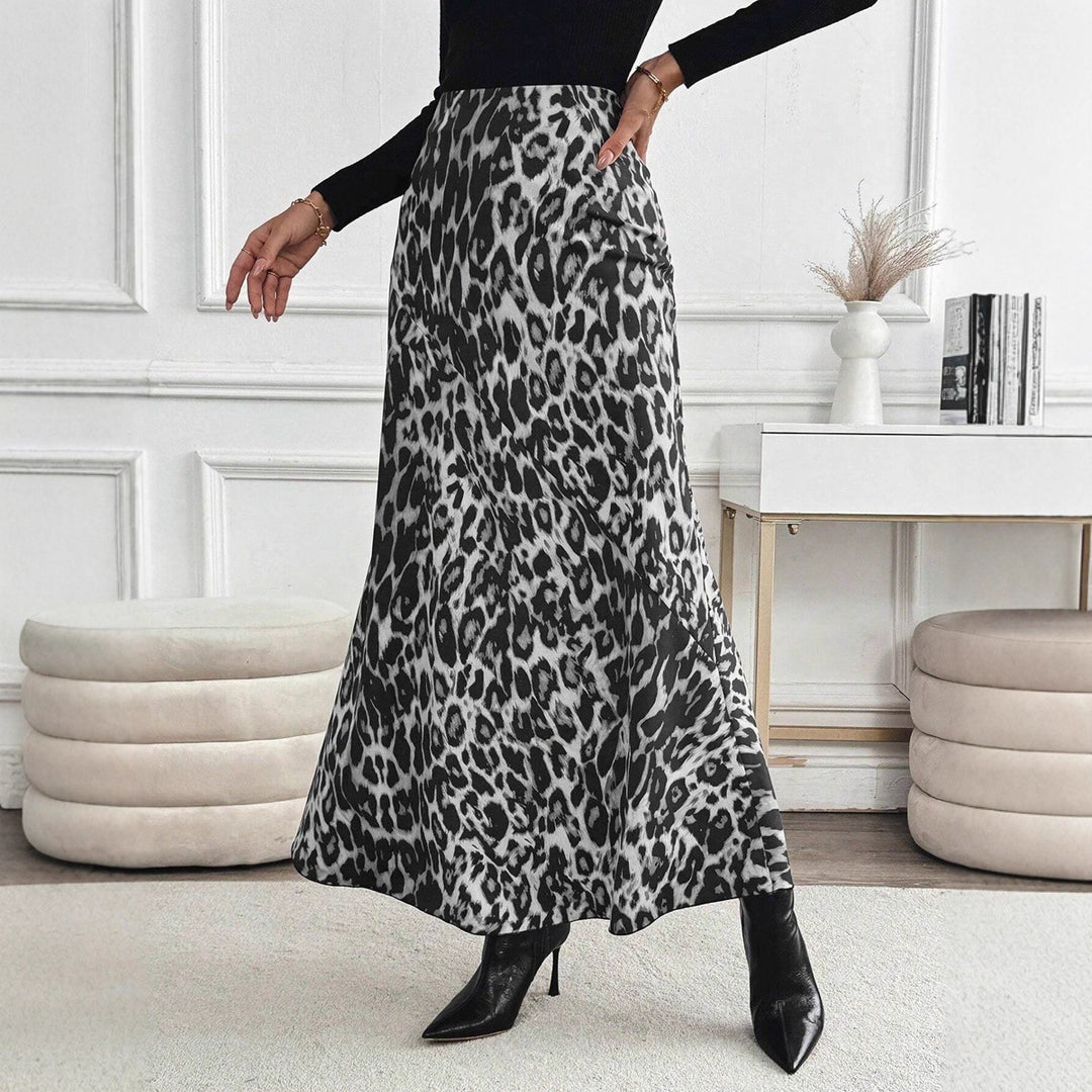 Dame maxiskjørt med moderne leopardmønster Skjora